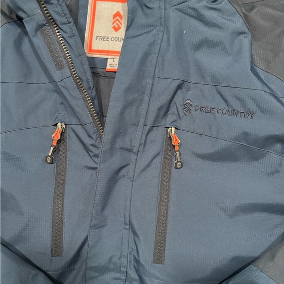 Free Country Men's Navy and Charcoal Raincoat - Picture 2 of 5